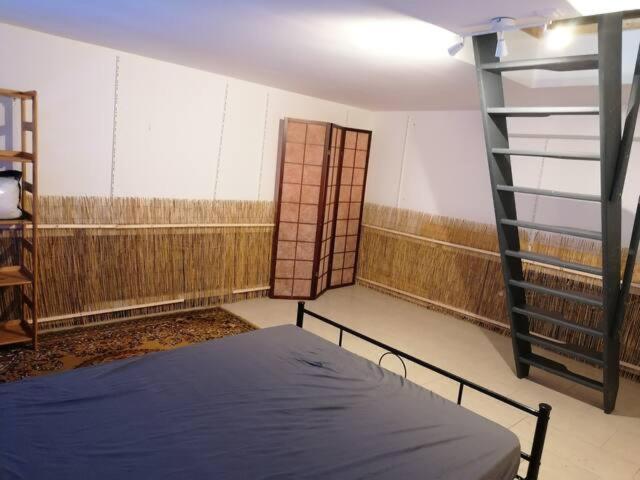 Appartement Avec Jardin Au Calme Montreuil  Exterior photo
